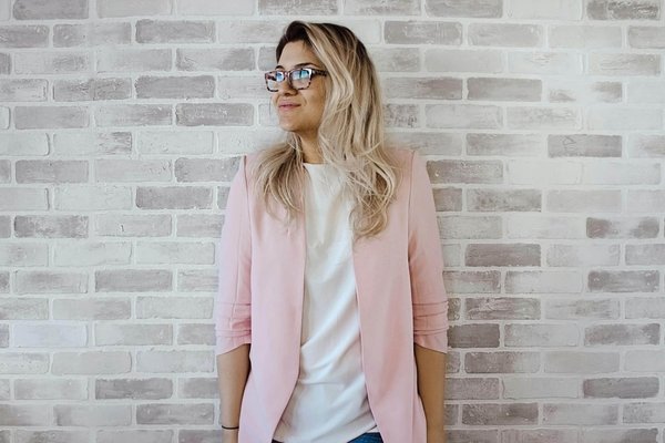 What Are the Best Sustainable Fabric Blazers for a Summer Internship?