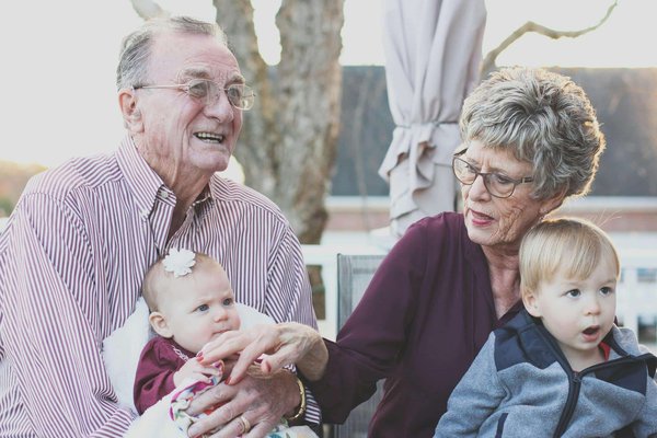 How Can Intergenerational Programs Benefit the Cognitive Health of Seniors?